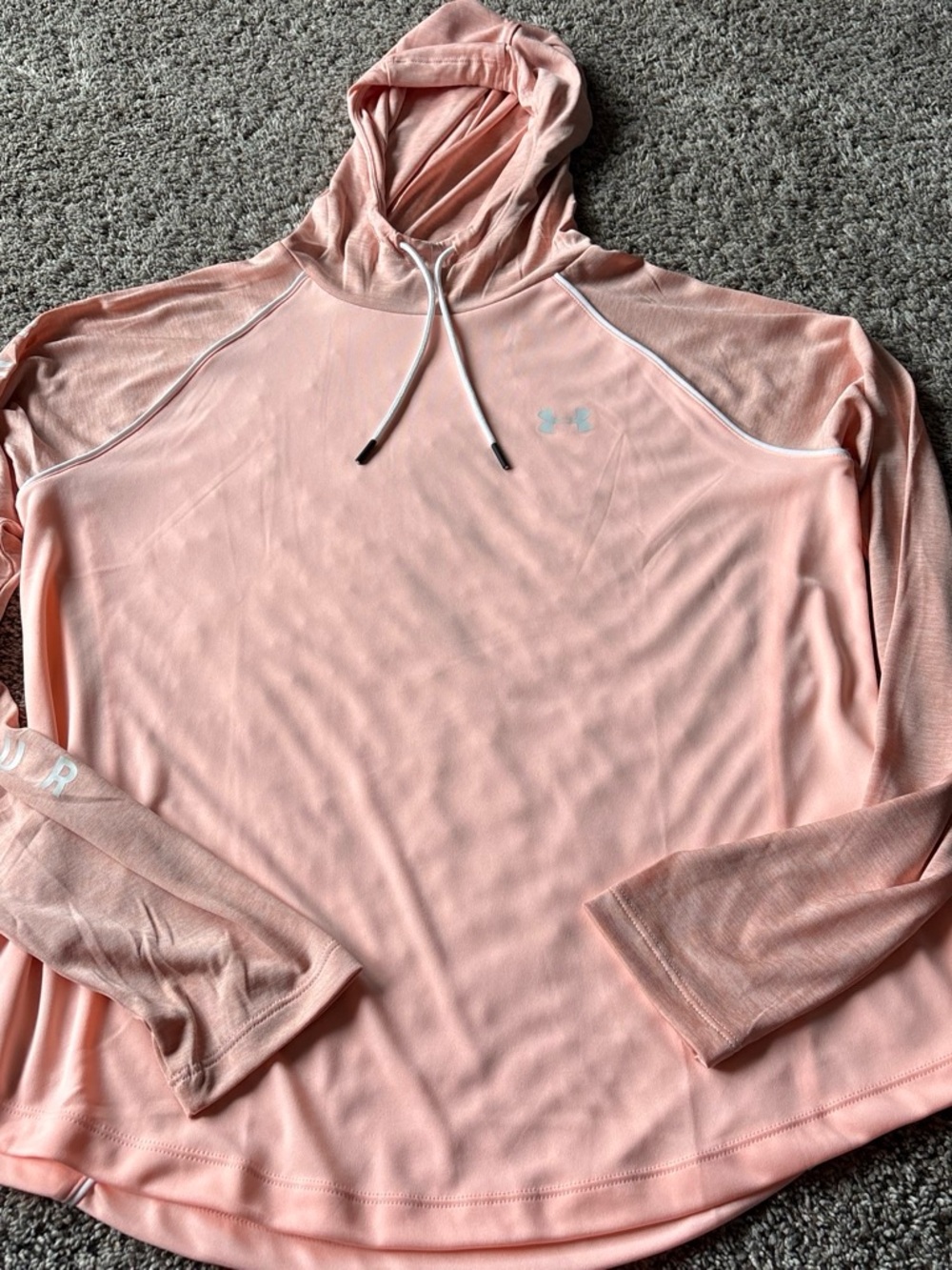 Under Armour Women's Light Pink Hooded Long-Sleeve Pullover